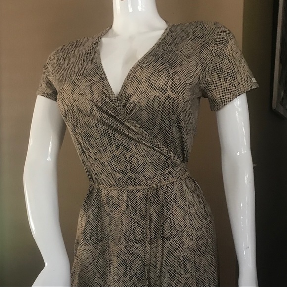 Guess Multicolor Pattern Full Wrap Dress - Picture 3 of 6